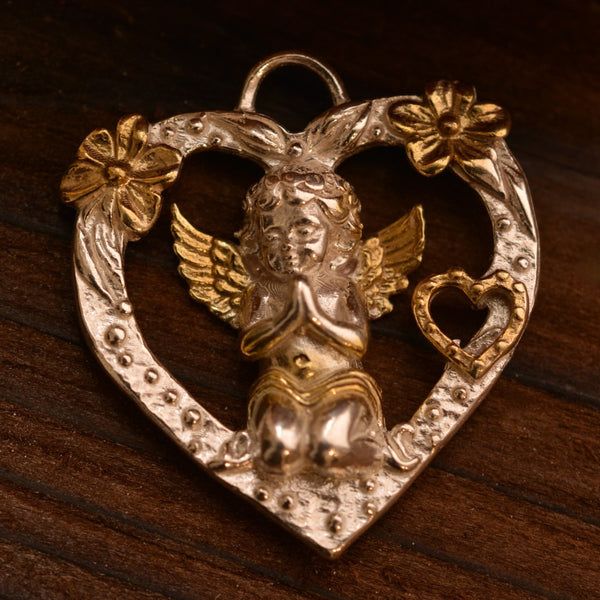 Сребърен медальон 925 „Ангел в сърце“ | Талисман за любов и закрила