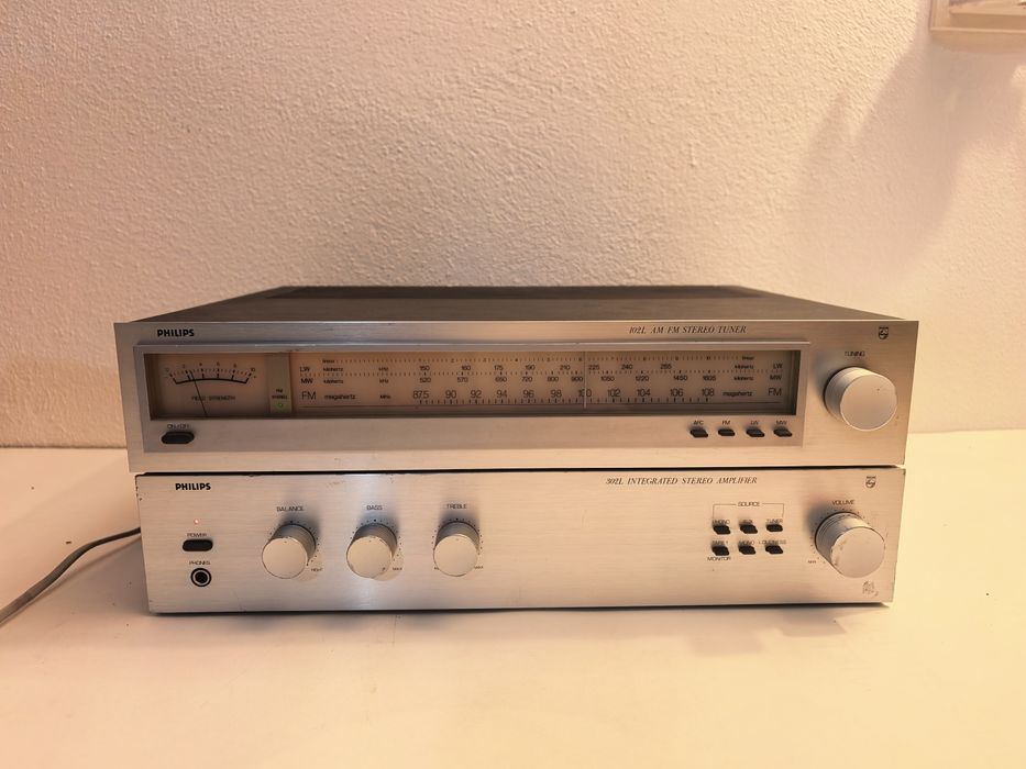 Amplificator Philips 302L si tuner 102L statie