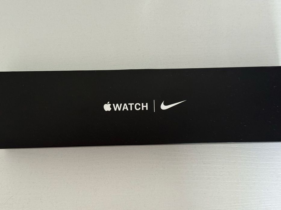 Продам Apple Watch SE Nike 44 mm