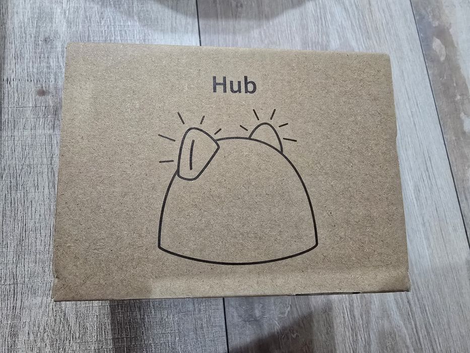 Чисто нов смарт комплект за котки SureFlap Cat Flap Connect + HUB (в кутия)