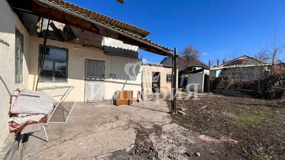 Продаётся дом с магазином