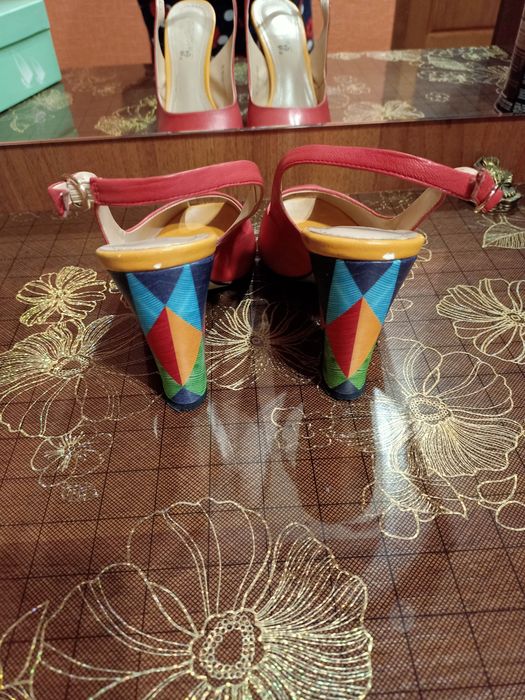 Срочно! Продам вещи!