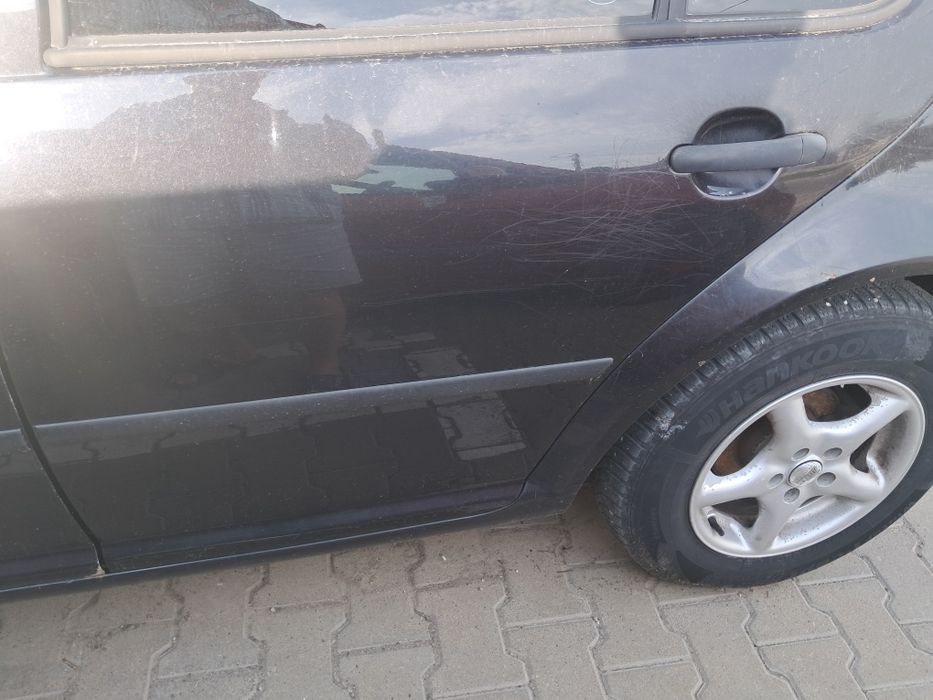 Vând autoturism vw. Golf 4