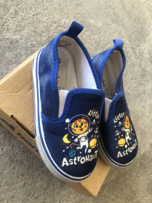 Детские кеды