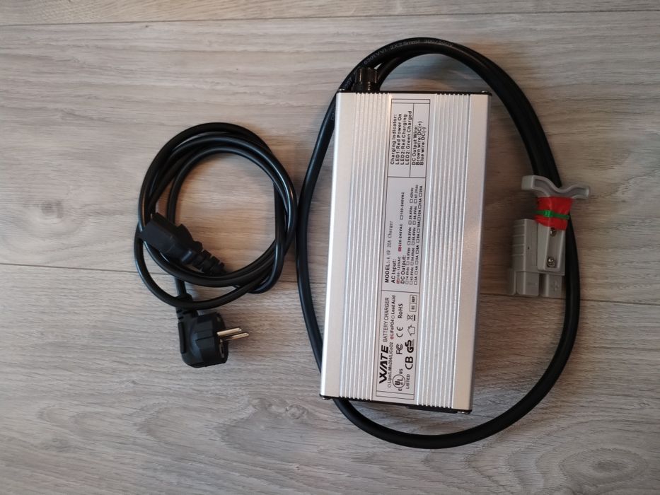 Invertor ,Curent oriunde! Kit solar complet LiFePO4 + Victron + 1000W sinus pur