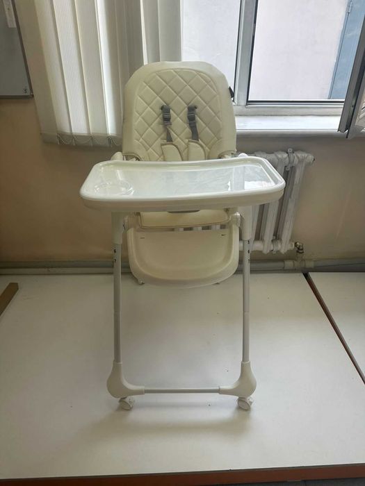 Cтульчик для кормления новый