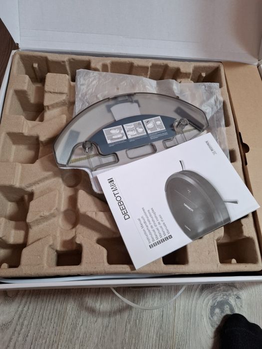Robot de aspirare Deebot M81 - Defect