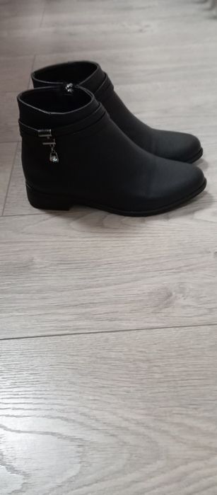 есенно-пролетни боти