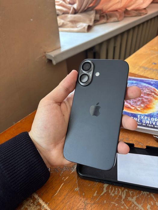 Продаю айфон 16 в хорошем состоянии