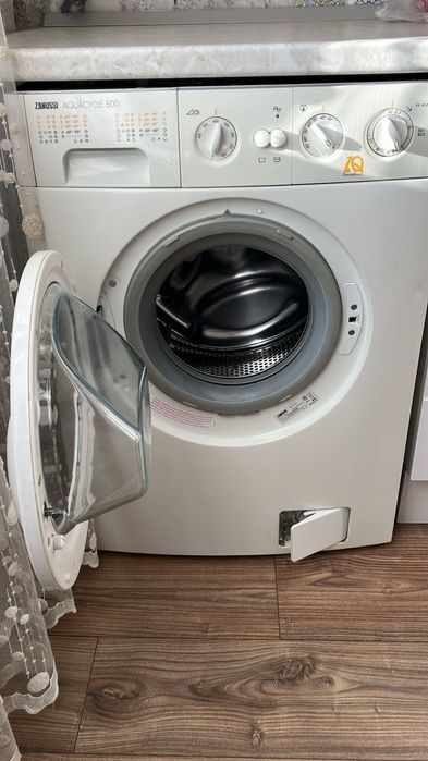 Стиральная машина Zanussi