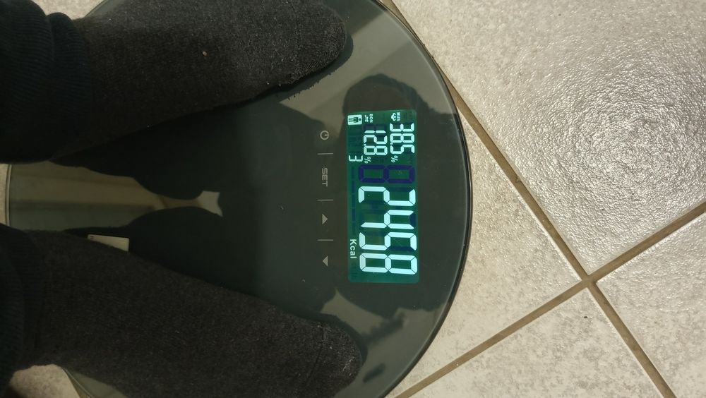 Кантар за тегло с много екстри