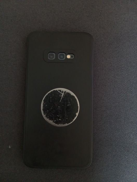 Самсунг s10e  продам или обменяю