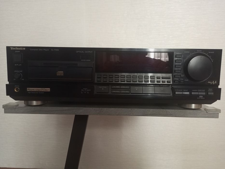 Продам топовый cd проигрыватель Technics SL- P999