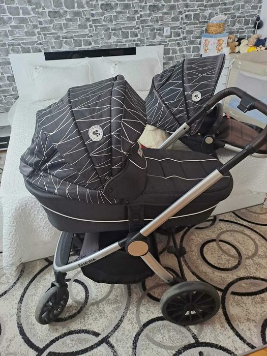 Детска количка...