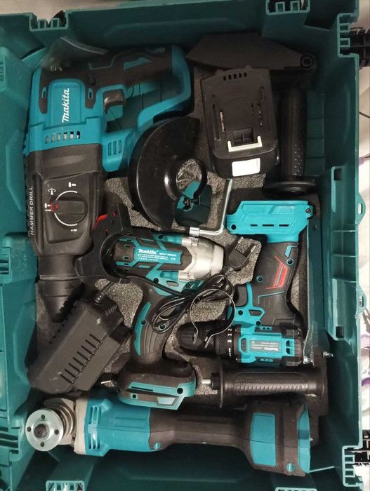 Новый качественный набор инструментов фирмы Makita