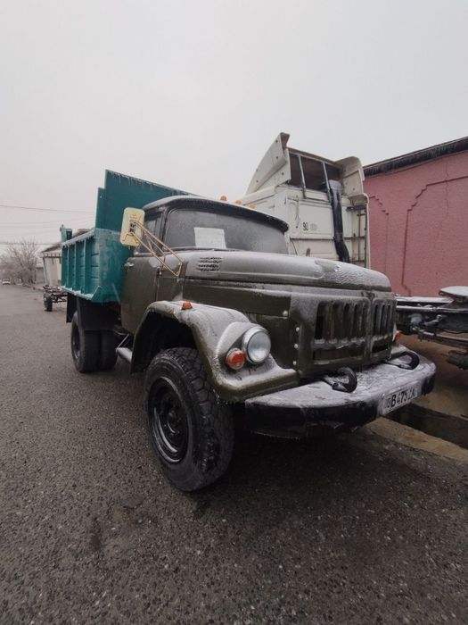 Zil Samosval sotiladi.