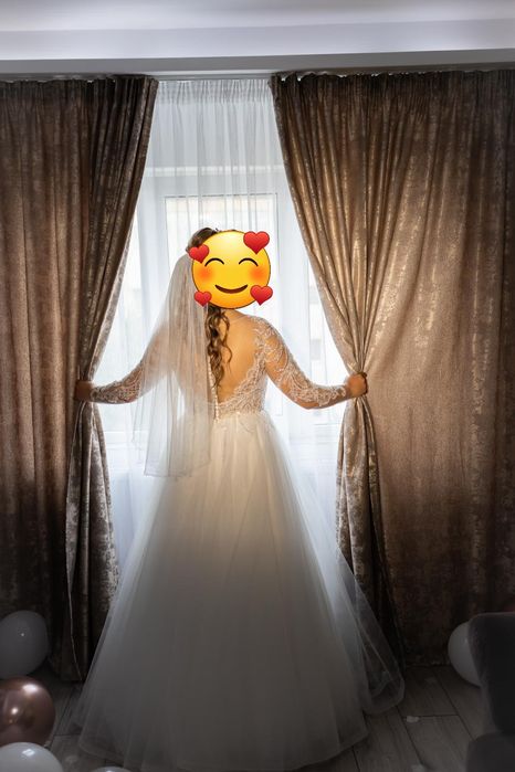 Vand Rochie Mireasa!!