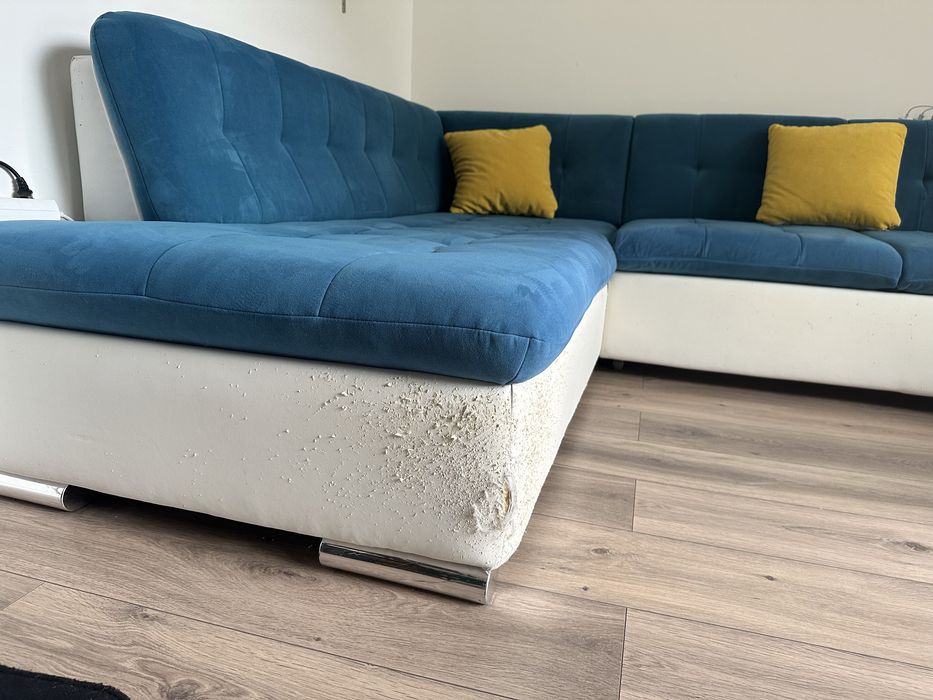 Coltar extensibil cu lada de depozitare