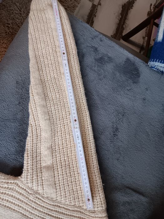 Мъжки вълнен пуловер