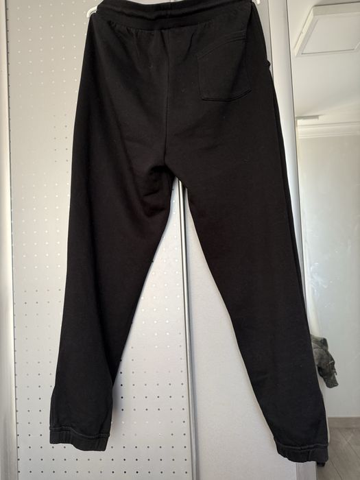 pantaloni ufc.