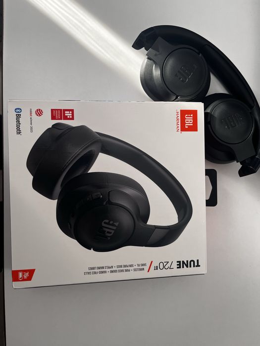 Casti JBL TUNE 720BT