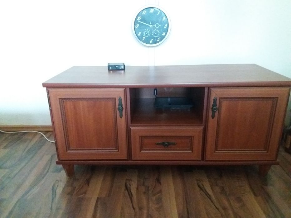 Тумба под телевизор