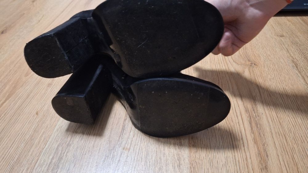 Високи ботуши чизми