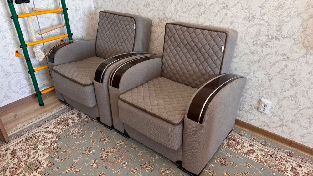 Диван раскладной, 2 кресла б/у + Матрац б/у