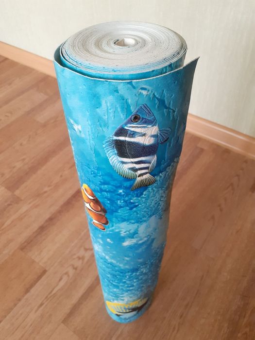 Новый рулон обоев