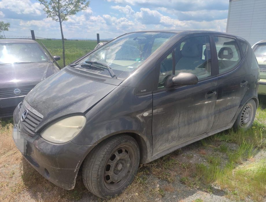 Мерцедес А 160 на части