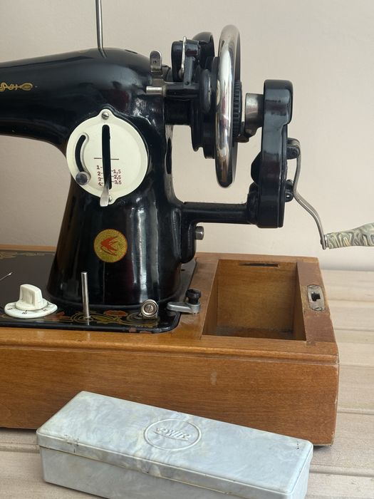 Продам раритет швейная машинка Singer!