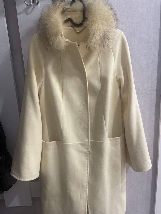 Продам пальто демисезонное