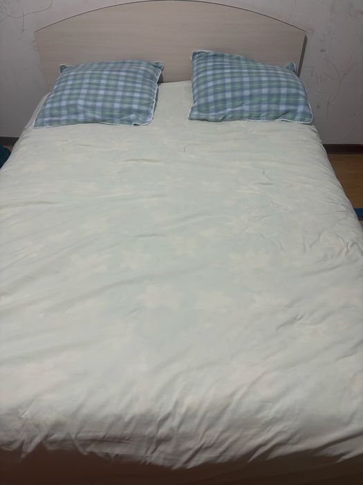 Корвать с матрас