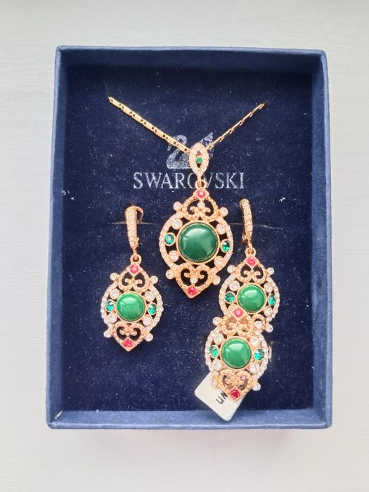 Продам бижутерию Swarovski