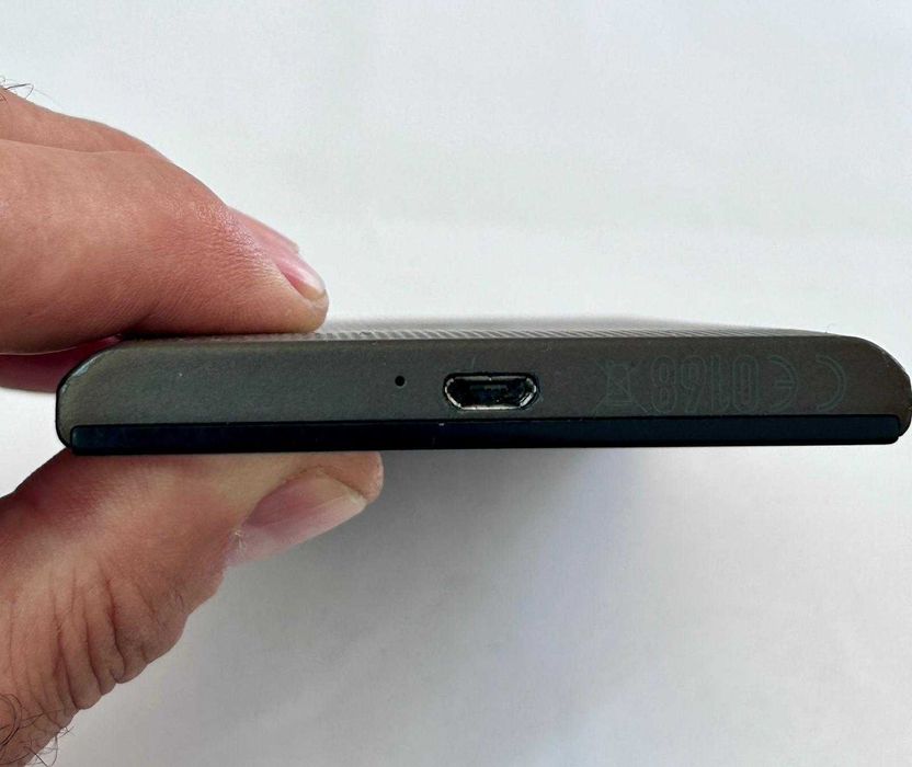 Vand Blackberry B371, model Leap, impecabil