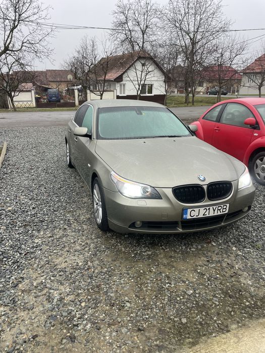 Vând BMW E60, motor 2.5, cutie automată, mașină personală, îngrijită și întreținută.