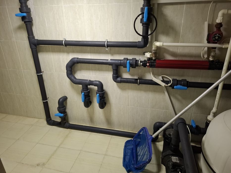 Ремонт бассейн установка фильтр  и насосы.