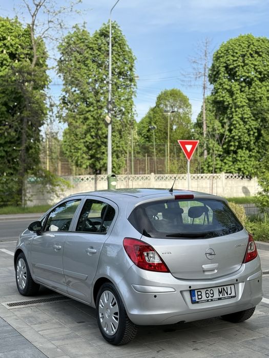 Opel Corsa 2008 cutie Automata revizi efectuate in reprezentanta !