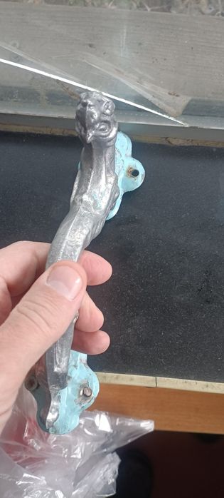 Лев ретро ручка дверная