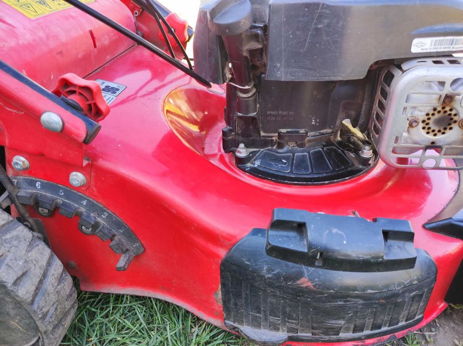 Бензинова самоходна косачка с кош Hecht 2015г. BriggsStratton 140cm 3кс 4t 46см 32кг