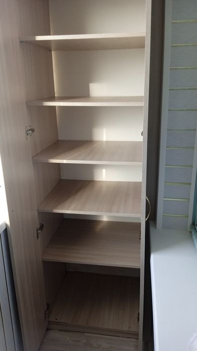 Шкаф высокий продам