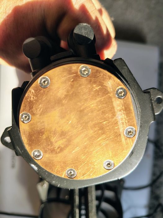 Cooler Msi ; cu lichid de vânzare