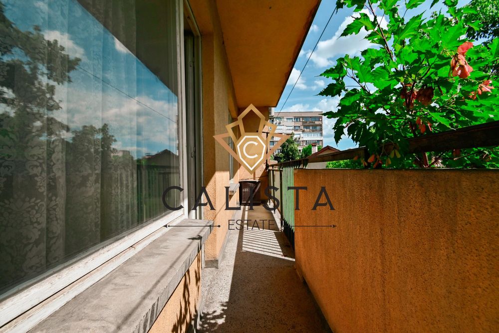 Тристаен апартамент за продажба в ж.к. Сухата река, 2093279