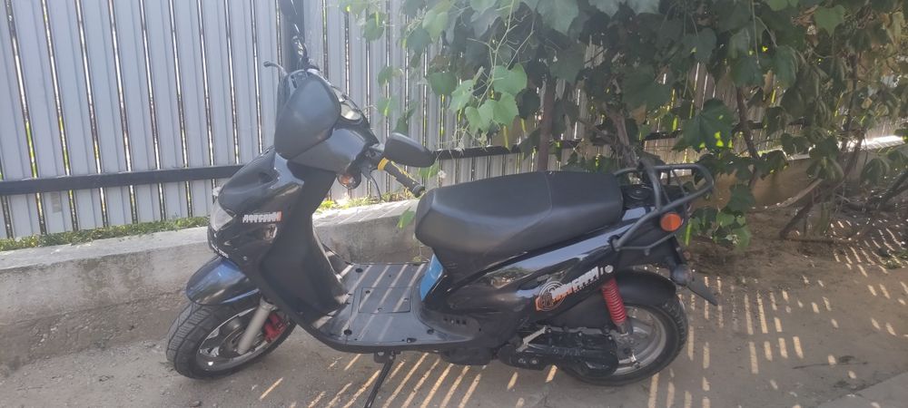 Vand scuter 49cc