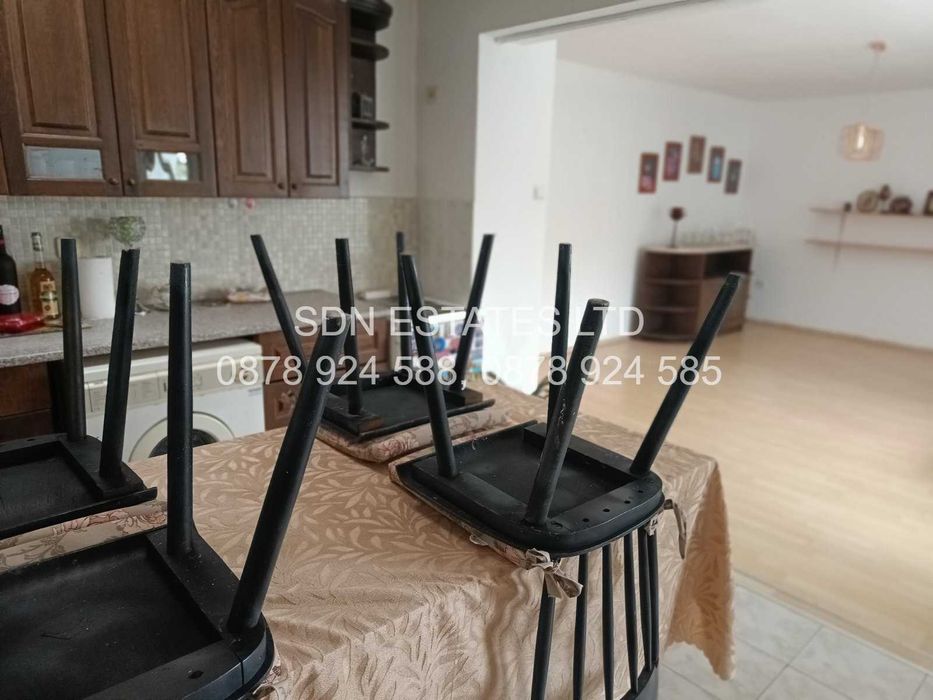 Продава се Двустаен апартамент в Казанлък - 82 кв.м за 1027 €/кв.м - Снимка #3