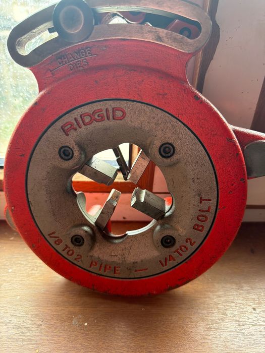 Cap filiera RIDGID 815A cu cuțite aproape noi 1/2 pana la 3/4