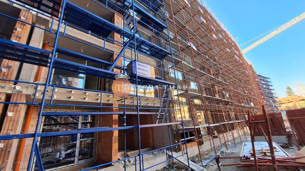 Продава се Тристаен апартамент в София, Малинова долина - 107 кв.м за 1486 €/кв.м - Снимка #3