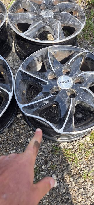 Джанти 15 цоля 5х114.3 за хюндай