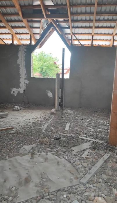 Чиркчик Платинумда 7 соток уй сотилади.