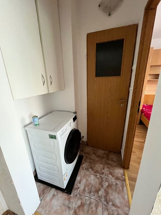 Închiriez apartament cu două camere